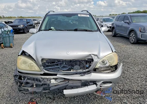 2002 Mercedes-Benz Ml 320 z USA, uszkodzony, nr VIN 4JGAB54E82A293169